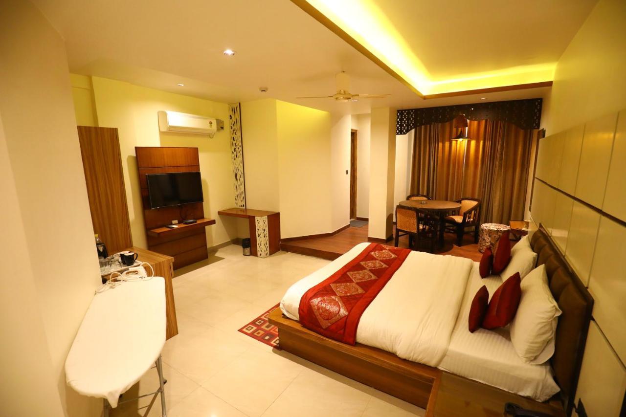 Hotel Grand Kailash,Kotdwara Luaran gambar