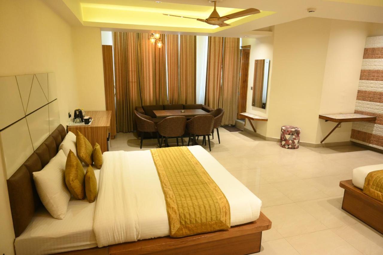 Hotel Grand Kailash,Kotdwara Luaran gambar